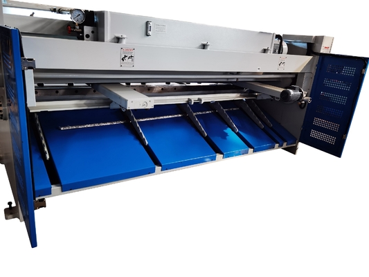 QC12K-8x3200 آلة قص المقصلة الهيدروليكية باستخدام الحاسب الآلي المعدنية 3200 مم ميكانيكية