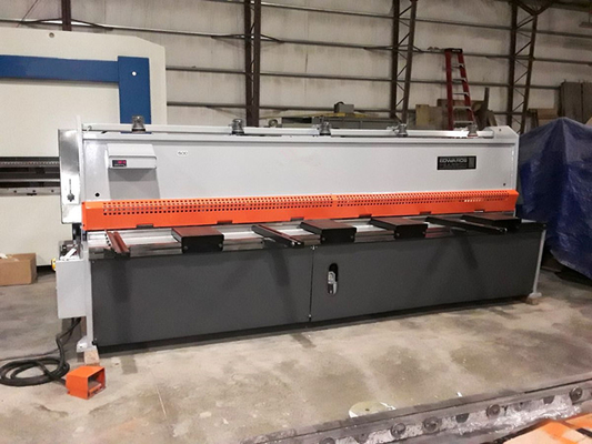2mm 4mm 6mm Cnc آلة قطع القص الهيدروليكية QC12Y-16x4000 QC12Y-16x3200